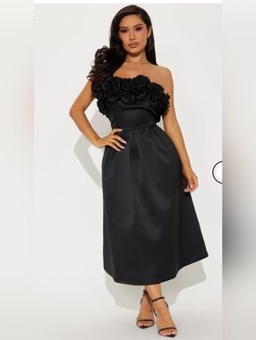 Annalisa Satin Midi Dress• Black Strapless Floral Appliqué • Size L •